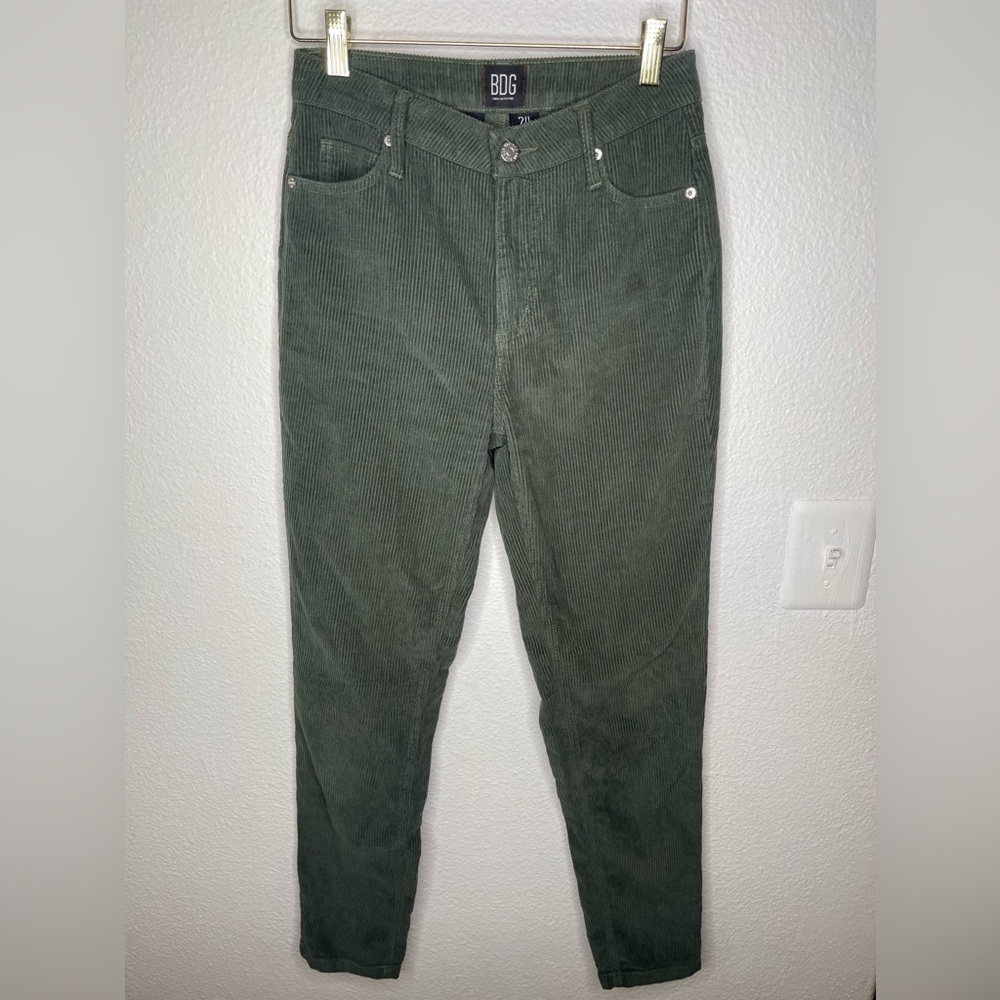 BDG Corduroy Mom High Rise Jeans size 24 - Picture 3 of 9